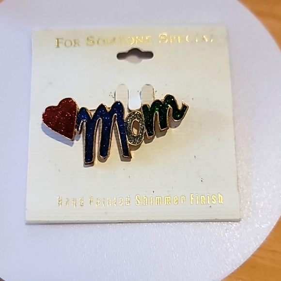 Source Unknown Jewelry - Mom brooch nwt